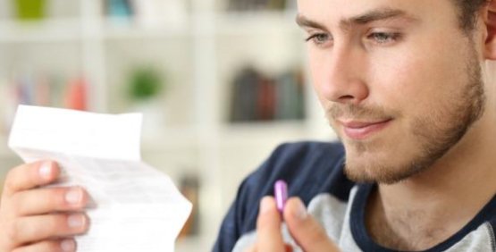 Come leggere correttamente il foglio illustrativo: guida semplice per evitare errori con i farmaci